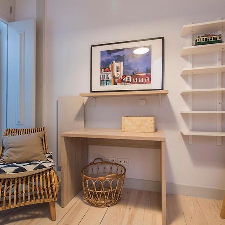 Lovelystay - 3 Bedroom Downtown Wonderwall リスボン エクステリア 写真