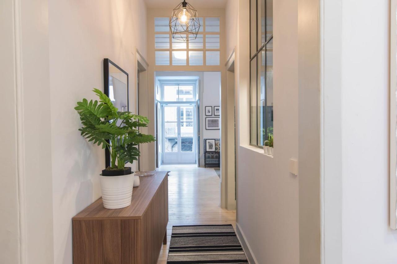 Lovelystay - 3 Bedroom Downtown Wonderwall リスボン エクステリア 写真
