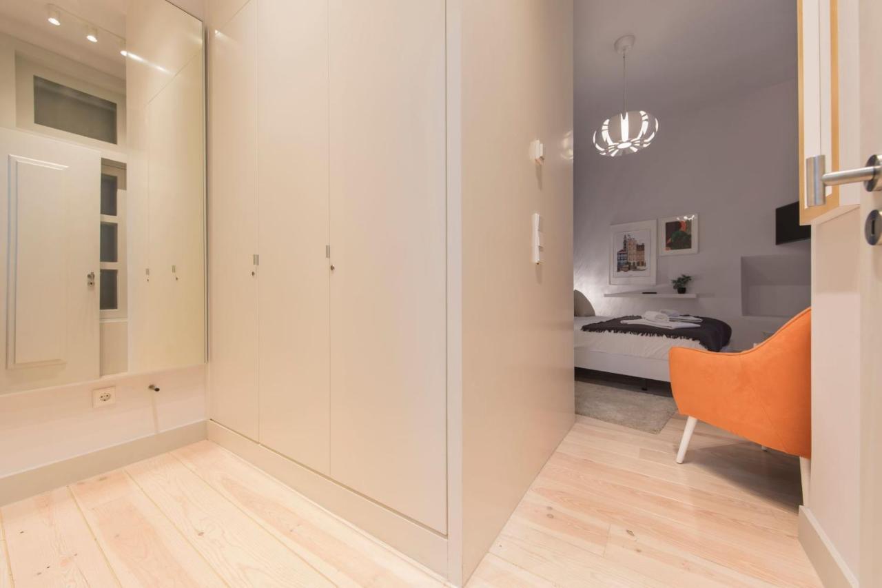 Lovelystay - 3 Bedroom Downtown Wonderwall リスボン エクステリア 写真